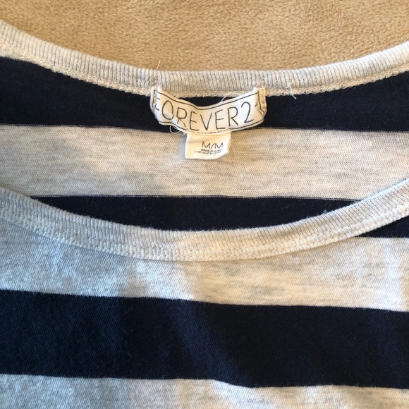 2/$7 ♦️Forever 21 Navy And Gray Stripe Long Sleeve - Picture 3 of 4